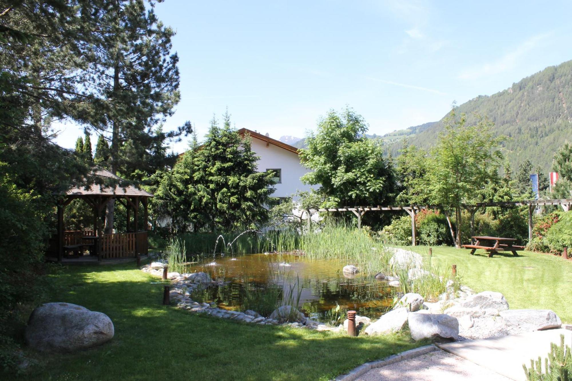 Familien Hotel Mozart Ried im Oberinntal Exterior foto